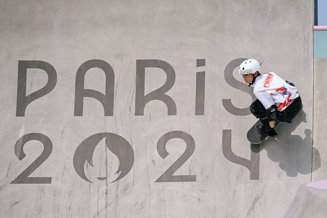 阿斯：拉菲尼亚因为肌肉不适缺战贝蒂斯，他能出战下场欧冠