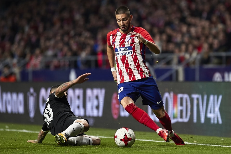 雷迪克盛赞艾顿防守端表现：他能做很多事情，甚至能换防马克西